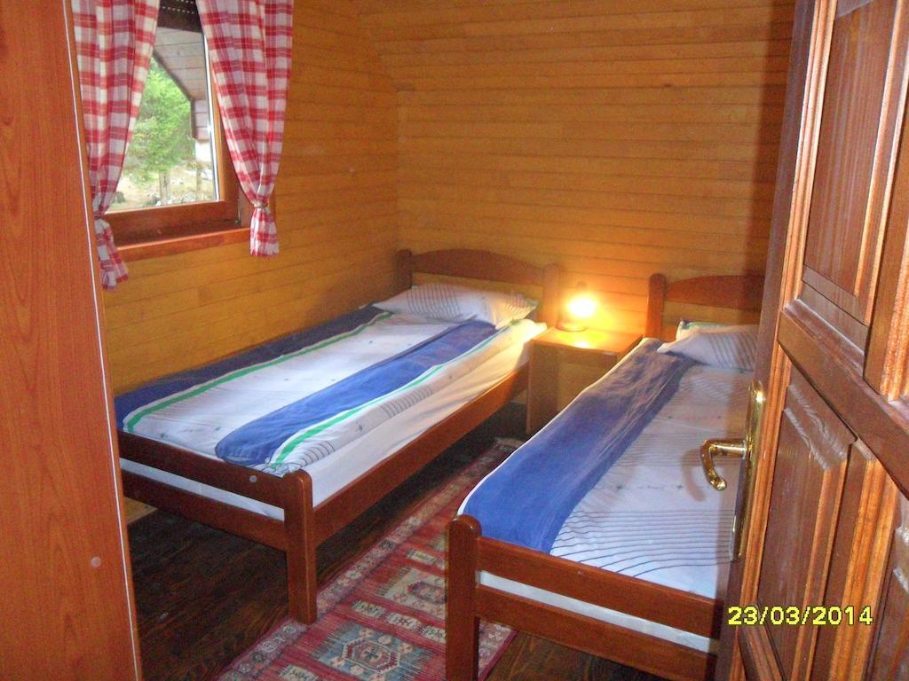 Apartments Sara Zabljak  Bilik gambar