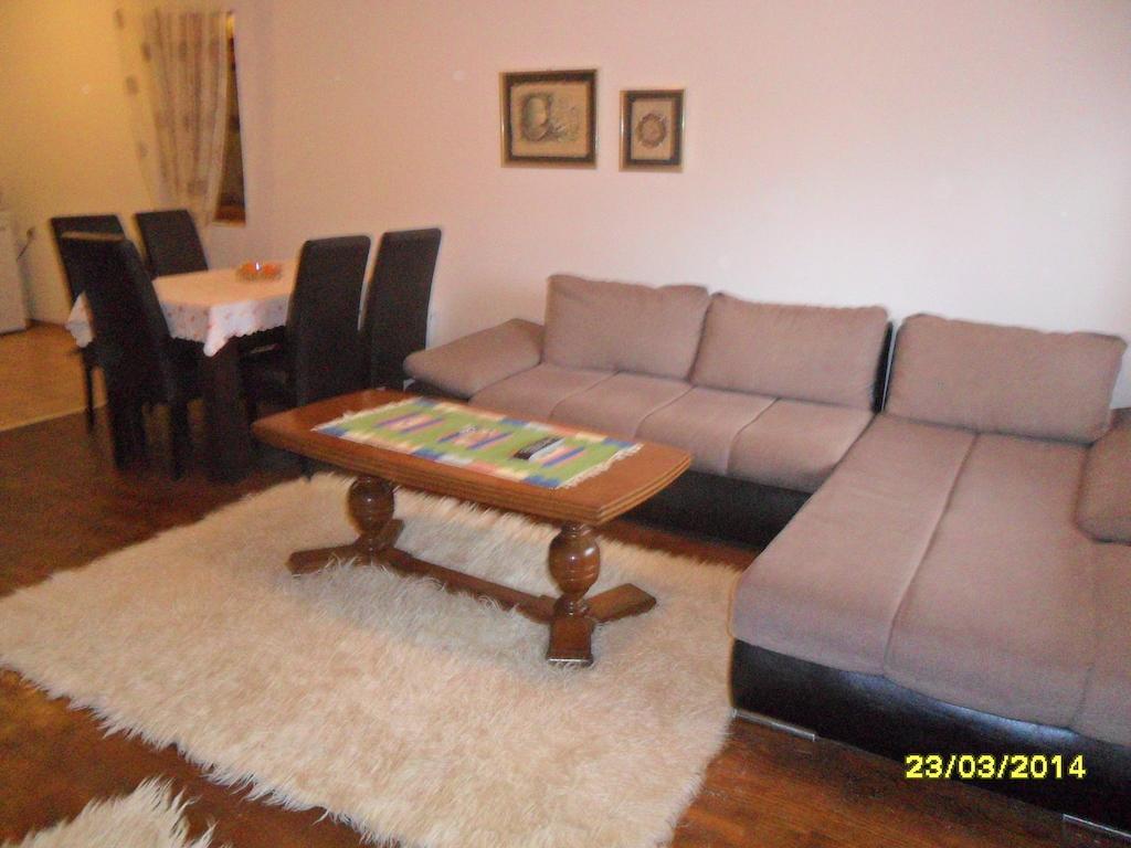 Apartments Sara Zabljak  Bilik gambar