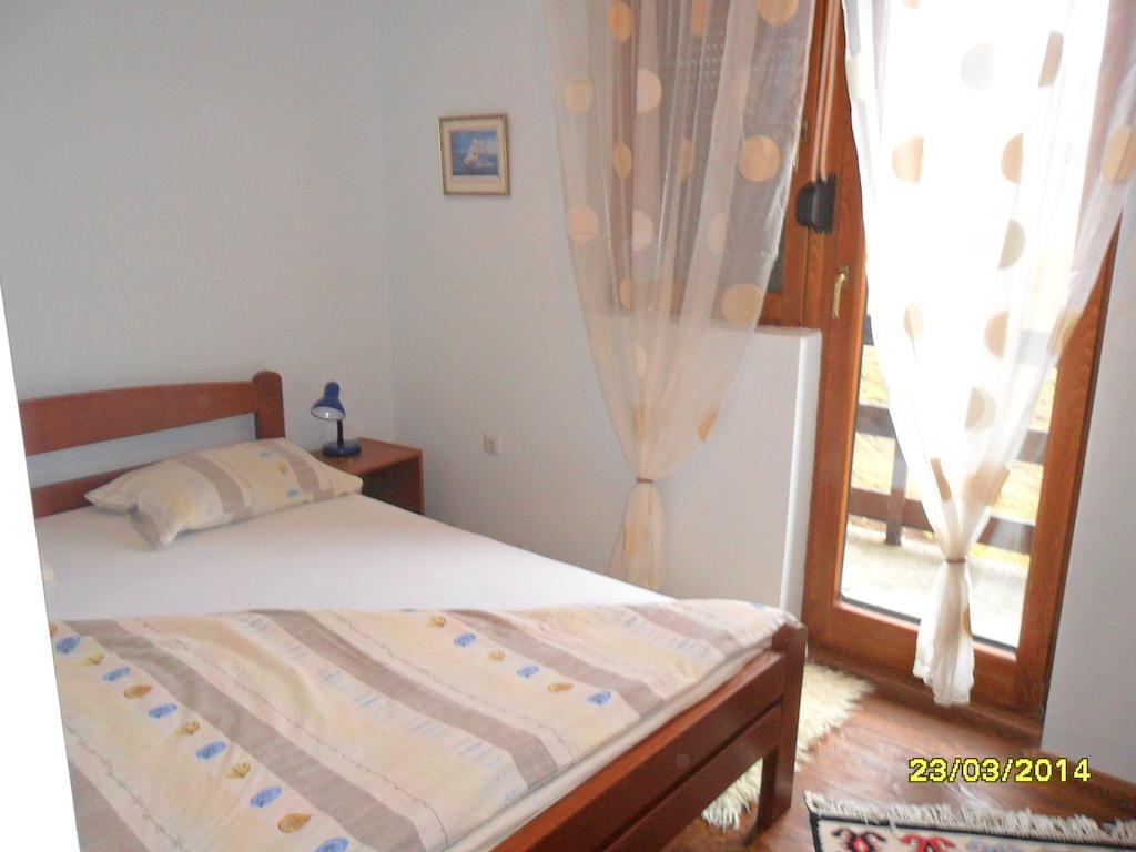 Apartments Sara Zabljak  Bilik gambar
